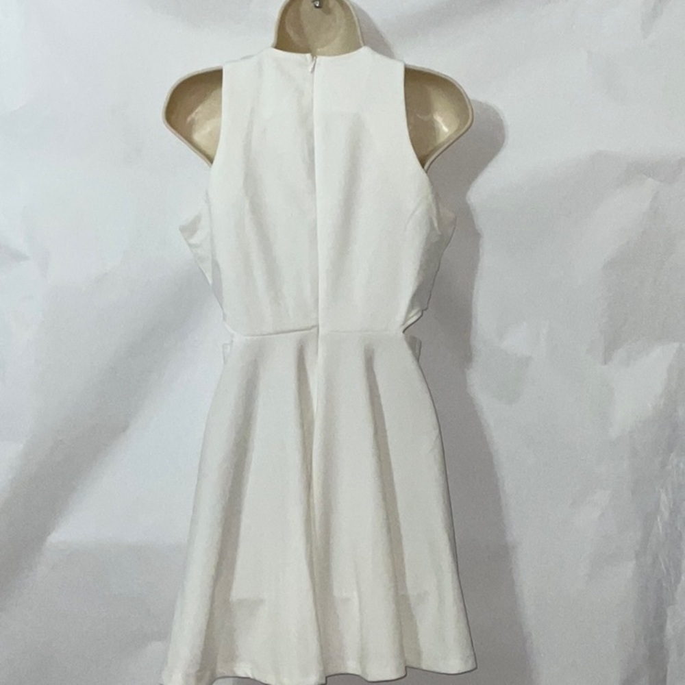 NWT, Belongsci Mini Dress, Size M - Picture 4 of 11
